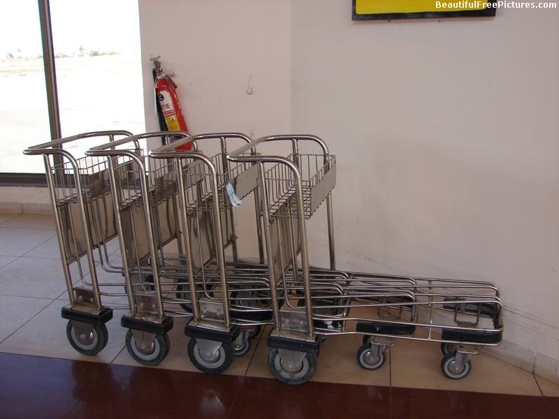 pictures of luggage trolley