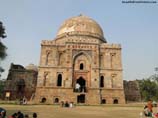 pictures of a Gumbad Tomb